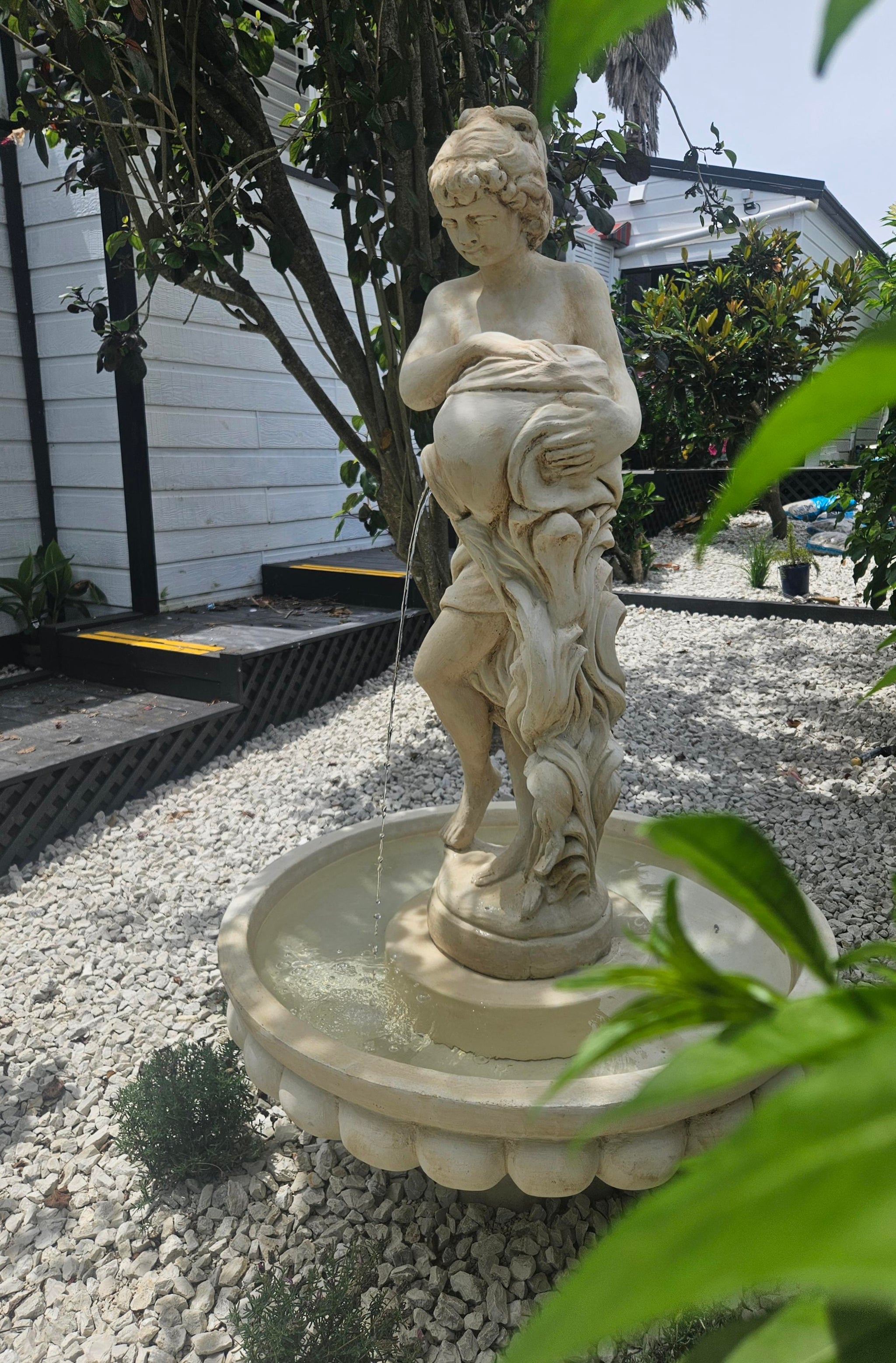 Faraway Garden Amara Fountain