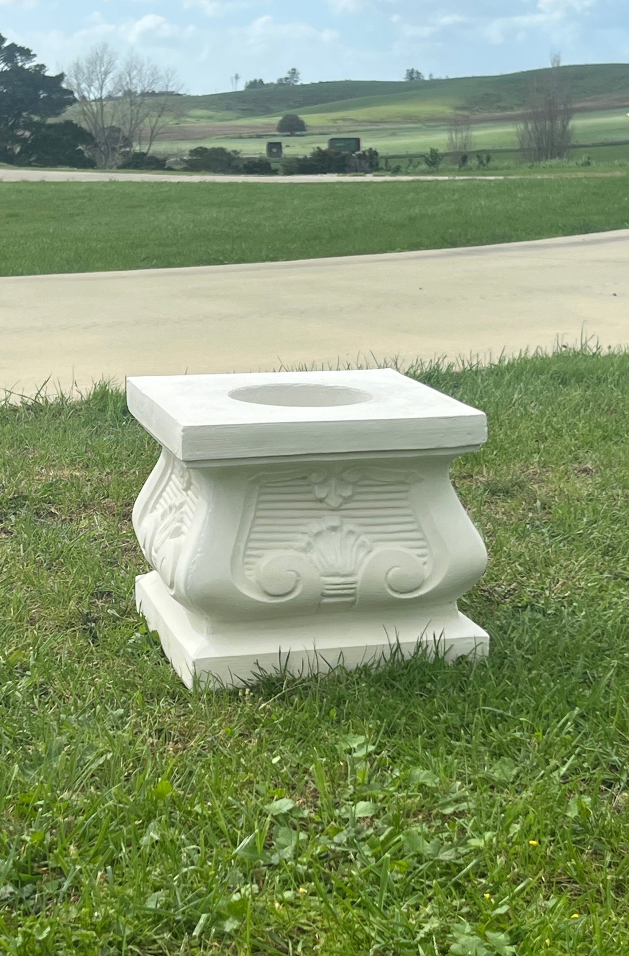 Faraway Garden Kew Pedestal