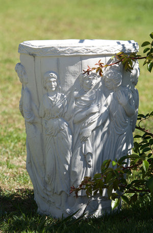 Faraway Garden Octavia Urn