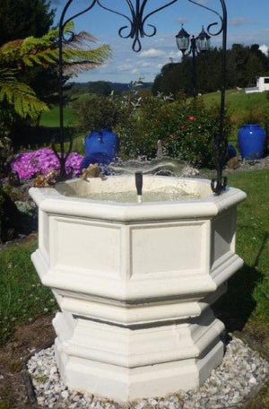 Faraway Garden Claridge Urn