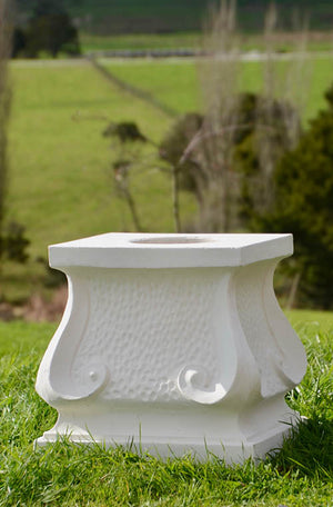 Faraway Garden Belvoir Pedestal