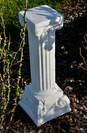 Faraway Garden Levant Pedestal